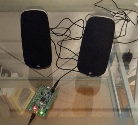 STM32F411 Connected to Speakers